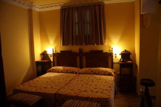Hotel El Mano Уэскар Экстерьер фото